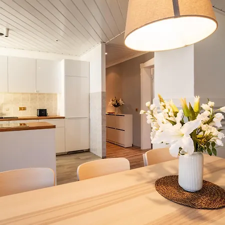 Apartment Spacious In - Sleeps 6