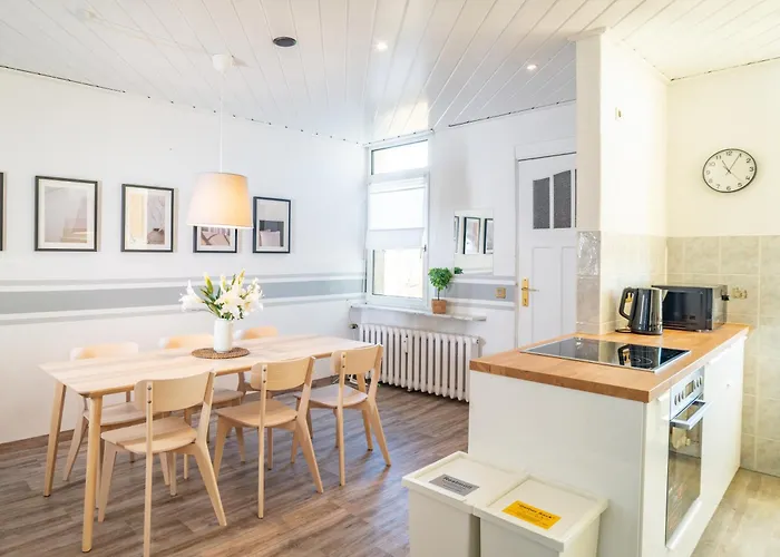 Spacious In - Sleeps 6 Lejlighed *