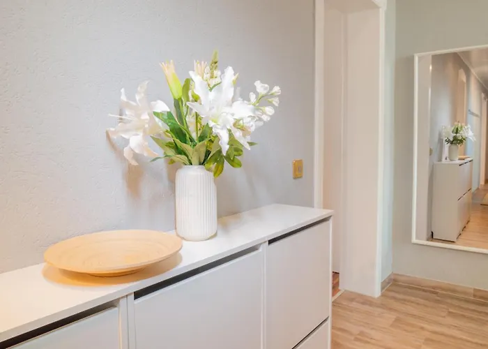 Spacious In - Sleeps 6 * Strausberg